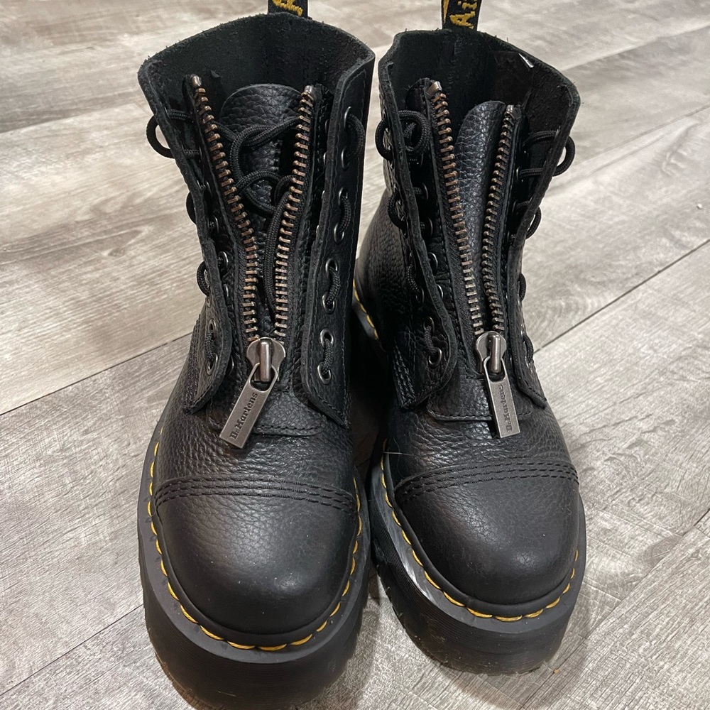 Dr. Marten Sinclair Leather Platform Boots